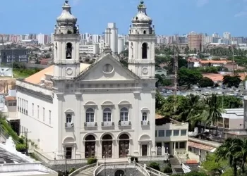 Arquidiocese de Maceió mantém obrigação do uso da máscara nas igrejas