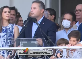 Governador de Alagoas, Renan Filho, renuncia e desembargador Klever Loureiro assume o cargo