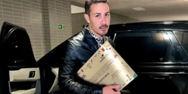 Carlinhos Maia recebe título de Imperador do Turismo de Alagoas