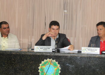 MARAGOGI — Vereadores aprovam 13% de aumento salarial para profissionais da educação