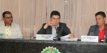 MARAGOGI — Vereadores aprovam 13% de aumento salarial para profissionais da educação