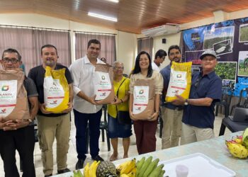 MARAGOGI — Secretaria distribui sementes de milho e feijão para agricultores