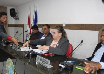 Câmara aprova projetos ‘Creche o Ano Inteiro’ e ‘Maio Laranja’, de autoria da vereadora Alcione Pinto