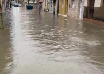 Maragogi — Sem energia, sem água e ruas alagadas