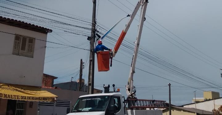 Prefeitura de Maragogi reforça iluminação pública na rodovia AL 101 Norte em São Bento; moradores cobram para Barra Grande e Peroba