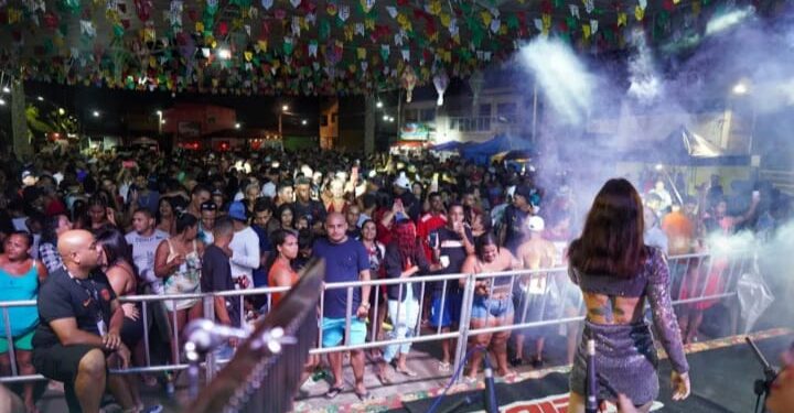 Prefeitura de Japaratinga encerra festejos juninos com chave de ouro