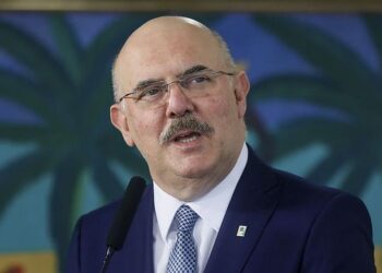 Ex-ministro da educação Milton Ribeiro é preso em operação da PF