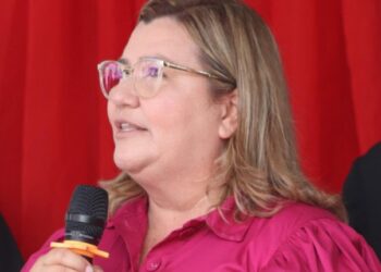 Ministério Público processa e pede afastamento de prefeita de Porto Calvo por fraude à licitação