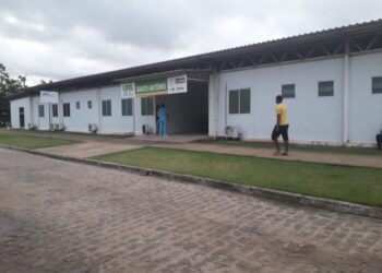 MARAGOGI — Colisão entre carro e moto deixa homem ferido