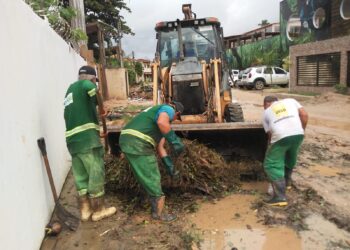 SANEAPE realiza limpeza geral em Maragogi