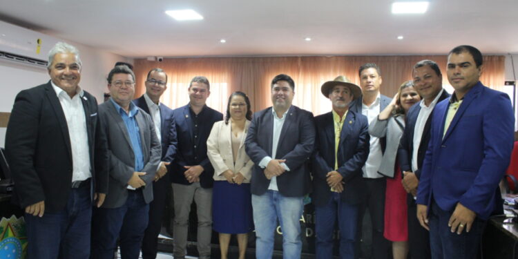 Pipo é eleito presidente da Câmara de Maragogi; número de vereadores sobe para treze em 2024