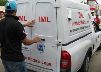 Jovem é encontrado com perfurações de tiro e faca na cabeça