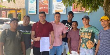 Júnior Barra Grande reivindica ao Secretário de Estado Rui Palmeira um campo de futebol para Maragogi